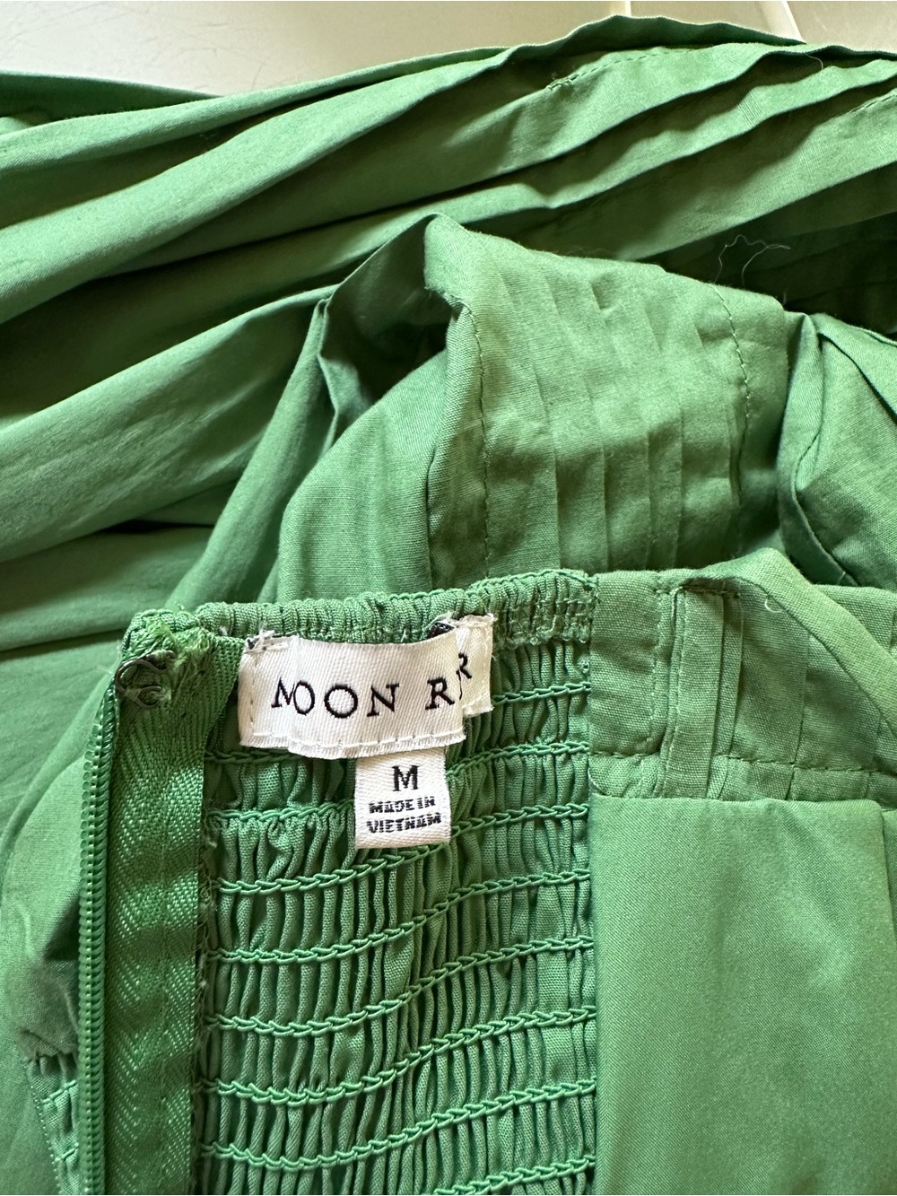 Tuckernuck Moon River Green Sleeveless Pleated Maxi Dress Medium - Picture 8 of 10